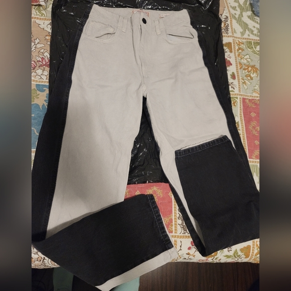 🔵2/$60 - Vintage GUESS jeans womens - Picture 2 of 7
